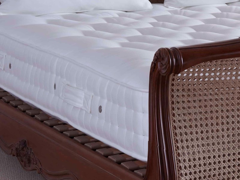Vispring Bedstead Supreme Emperor Mattress3