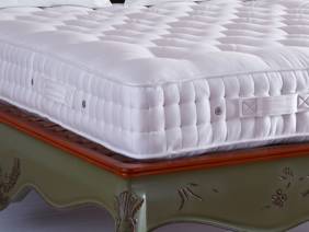 Vispring Bedstead Traditional King Size Zip & Link Mattress3