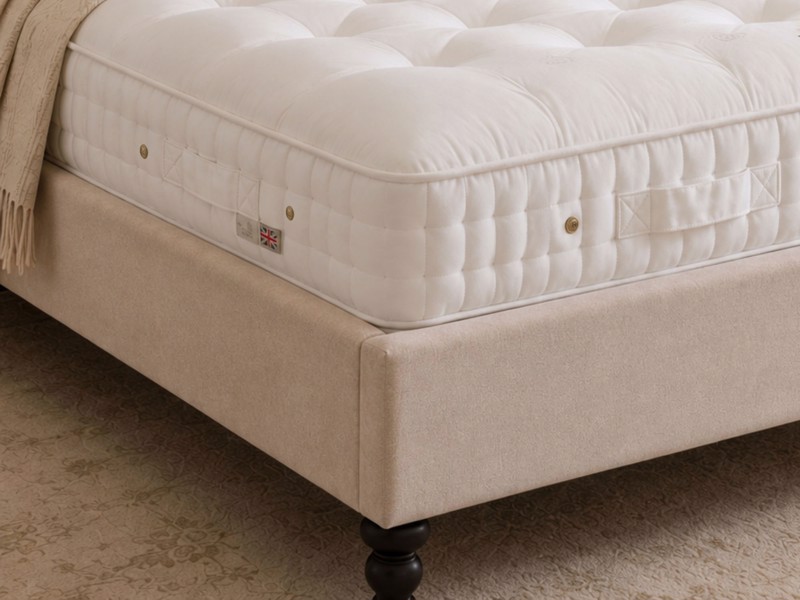 Vispring Bedstead Traditional Small Single Long Mattress5