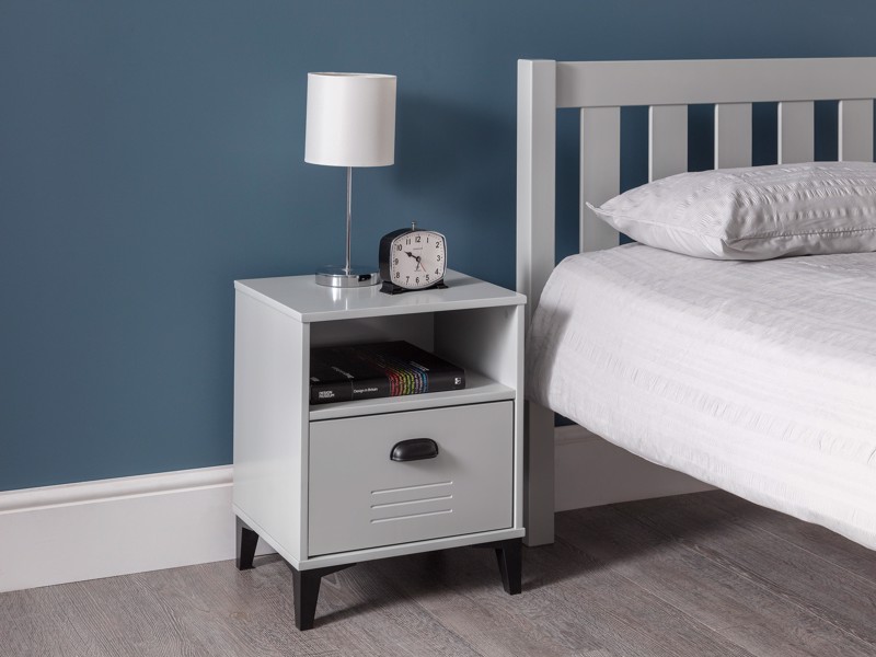 Land Of Beds - CLEARANCE STOCK - Lakers 1 Drawer Standard Bedside Table2