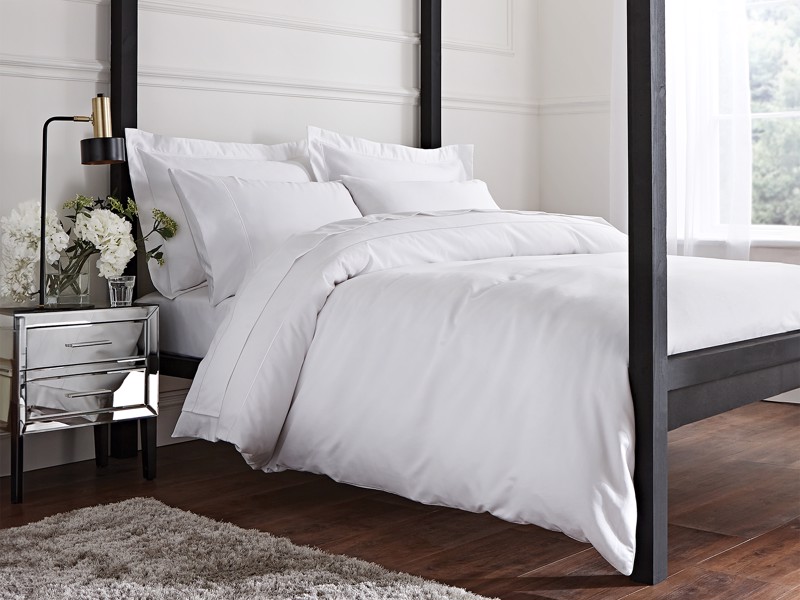 Bianca Fine Linens Luxury Cotton Sateen White Duvet Cover Set1