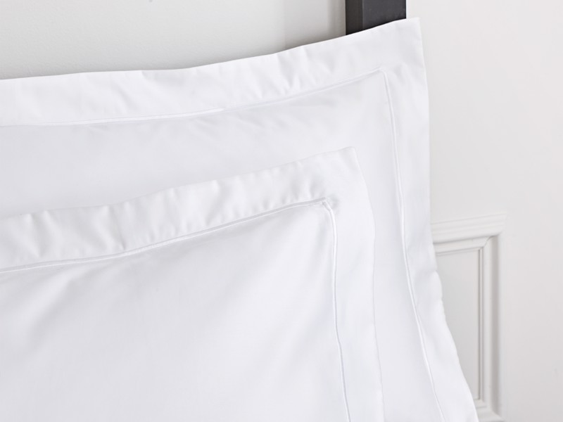 Bianca Fine Linens Luxury Cotton Sateen White Pair of Oxford Pillowcases2