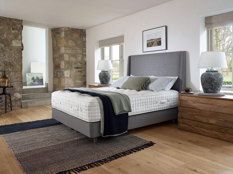 Harrison Spinks Geneva Winged Headboard3