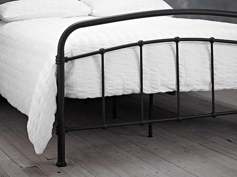 Land Of Beds Clara Black Metal King Size Bed Frame2