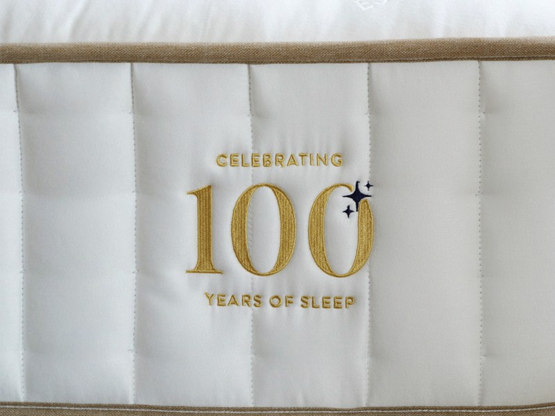 Sleepeezee Centurial 01 Double Divan Bed7