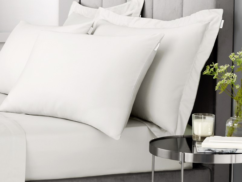 Bianca Fine Linens Cotton Sateen Cream Pillowcases1