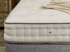 Lewis & Jones Leewood Deluxe Divan Bed4