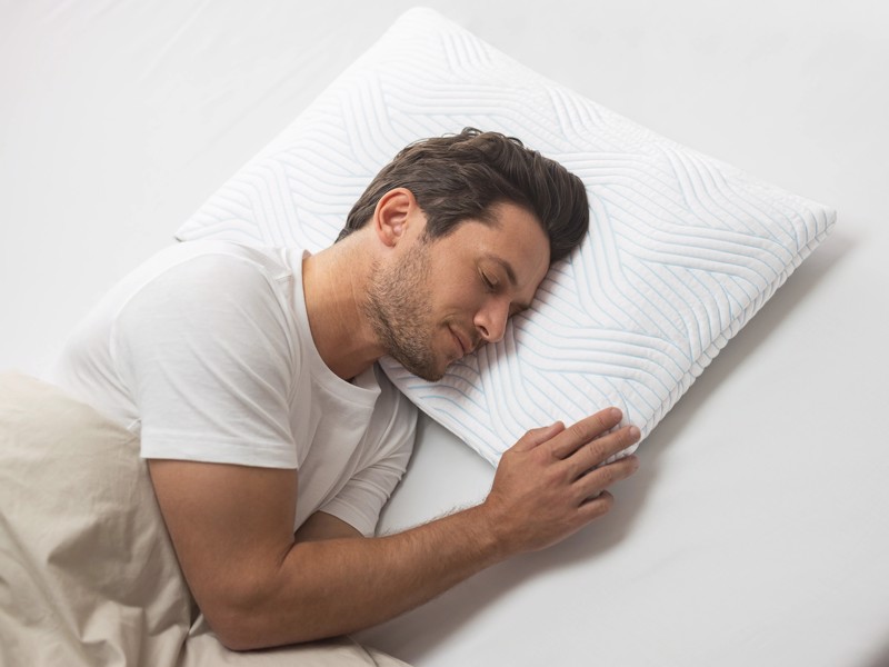 Tempur Cloud SmartCool Medium Pillow1