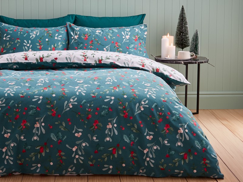 Catherine Lansfield Holly & Mistletoe Duvet Cover Set2