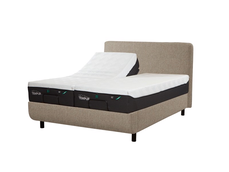 Tempur SmartCool Mattress with Arc Form Adjustable Bed3