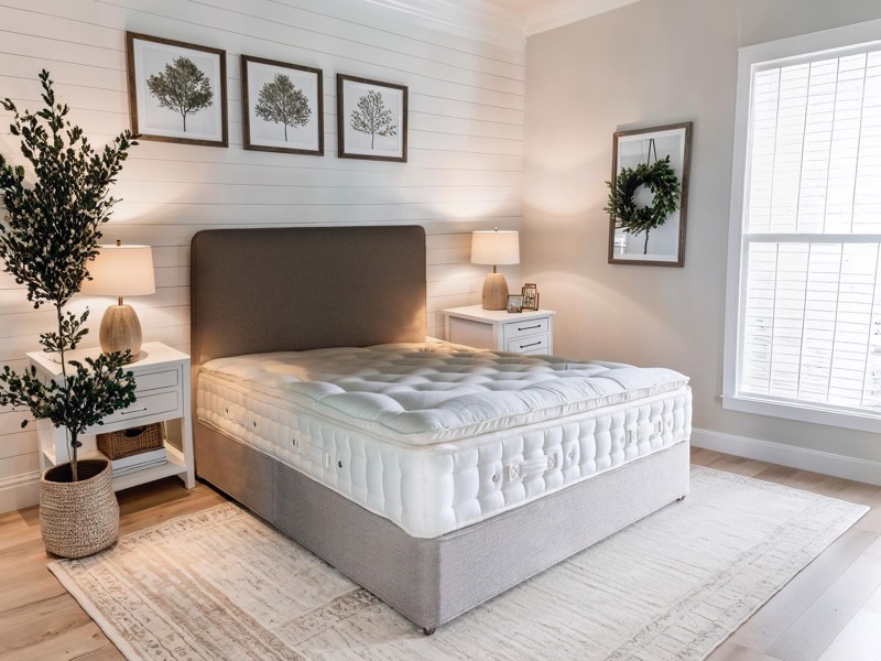 Hypnos Dynasty Small Single Divan Bed1