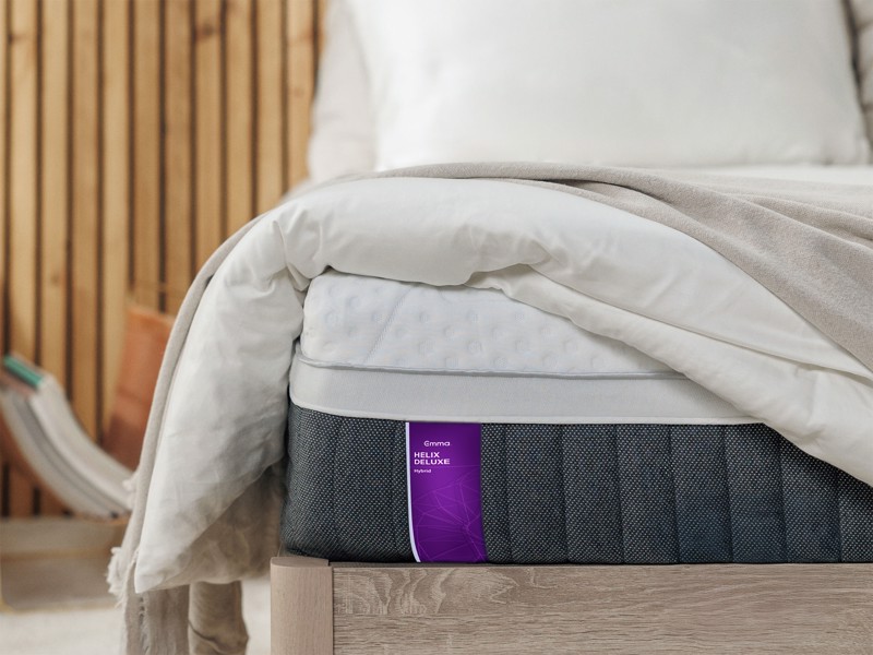 Emma Helix Hybrid Deluxe Mattress8