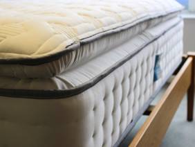 Relyon King Size - CLEARANCE - Ex-Showroom - Stratus Dunlopillo Latex Mattress4