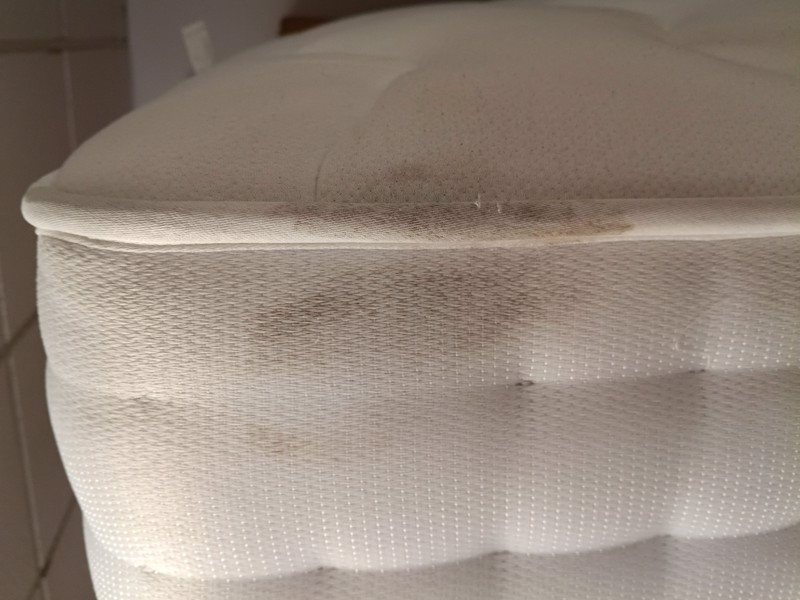 Highgrove Beds Double Size - CLEARANCE - Ex-Showroom - Aldford Double Mattress2