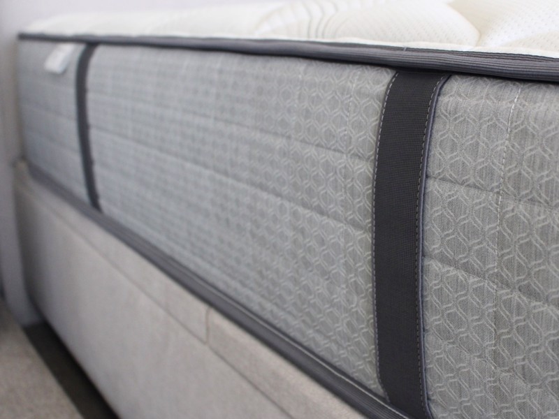 Sealy Double Size - CLEARANCE - Ex-Showroom - Blackwood Mattress7