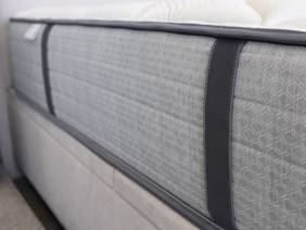 Sealy Double Size - CLEARANCE - Ex-Showroom - Blackwood Mattress7
