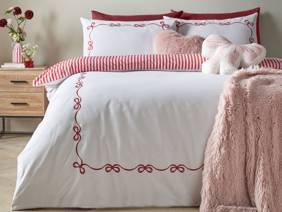 Catherine Lansfield Christmas Bow Embroidery Red Duvet Cover Set1