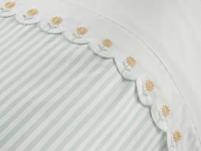 Catherine Lansfield Embroidered Daisy Duvet Cover Set4