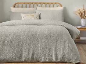 Catherine Lansfield Crinkle Seersucker Green Duvet Cover Set1