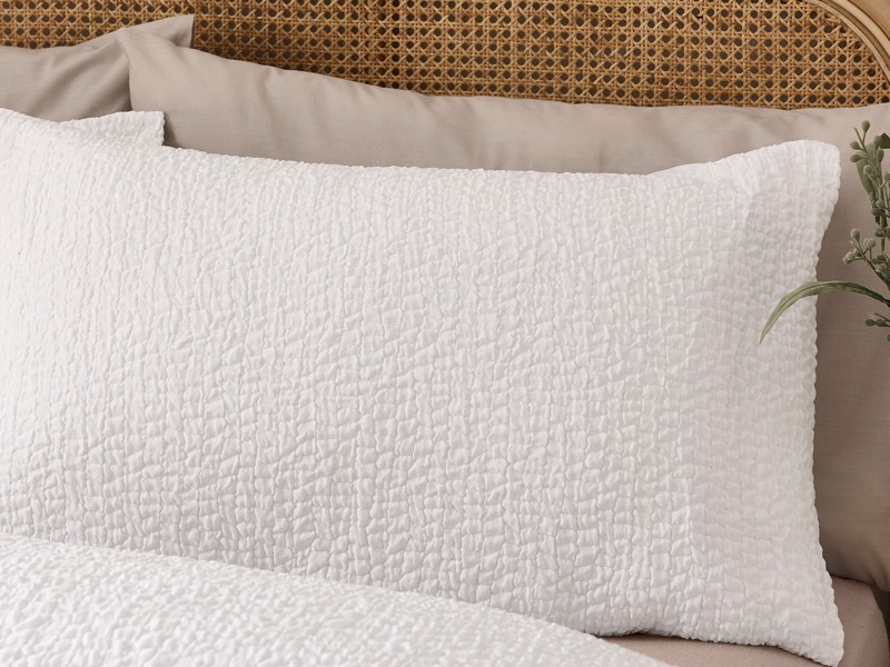 Catherine Lansfield Crinkle Seersucker White Duvet Cover Set2