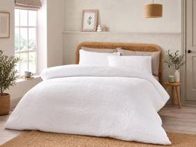Catherine Lansfield Crinkle Seersucker White Duvet Cover Set1