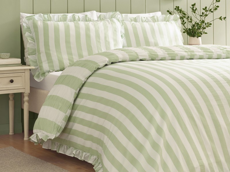 Catherine Lansfield Seersucker Frill Stripe Green Duvet Cover Set4