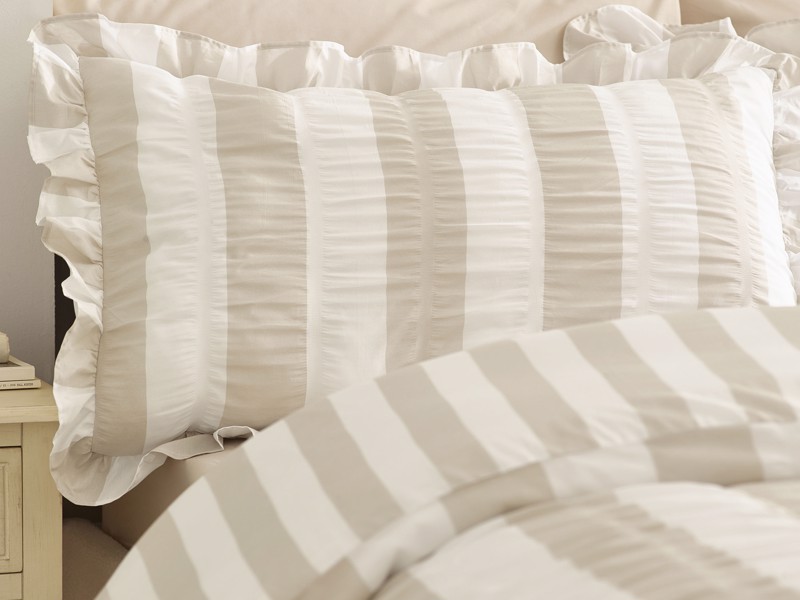 Catherine Lansfield Seersucker Frill Stripe Natural Duvet Cover Set2