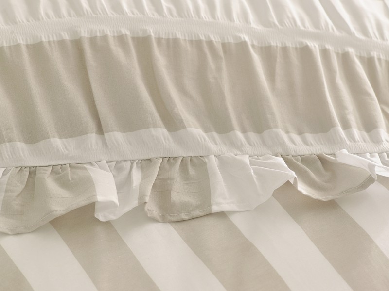 Catherine Lansfield Seersucker Frill Stripe Natural Duvet Cover Set4