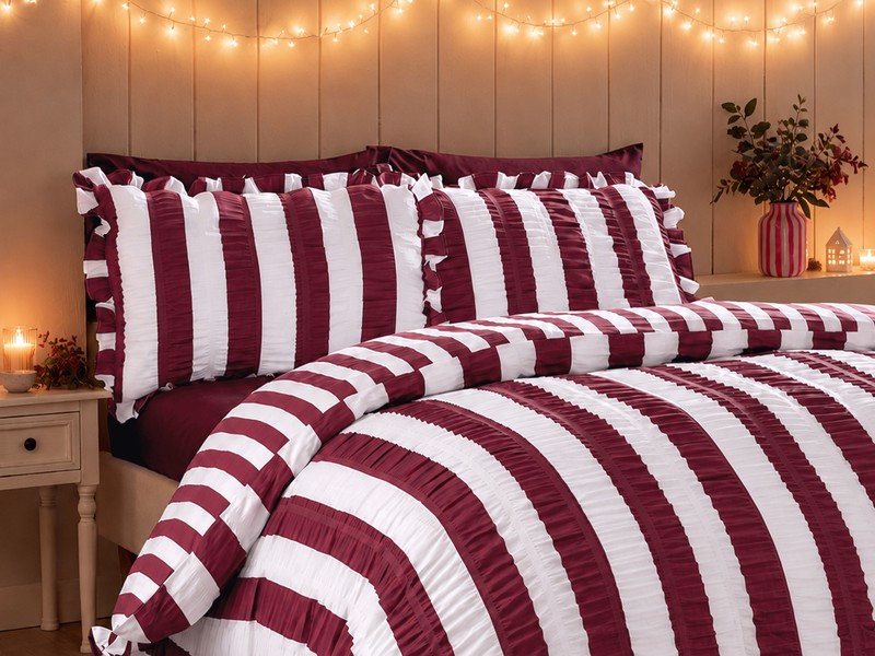 Catherine Lansfield Seersucker Frill Stripe Plum Duvet Cover Set3