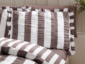 Catherine Lansfield Seersucker Frill Stripe Chocolate Duvet Cover Set2