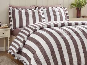 Catherine Lansfield Seersucker Frill Stripe Chocolate Duvet Cover Set3