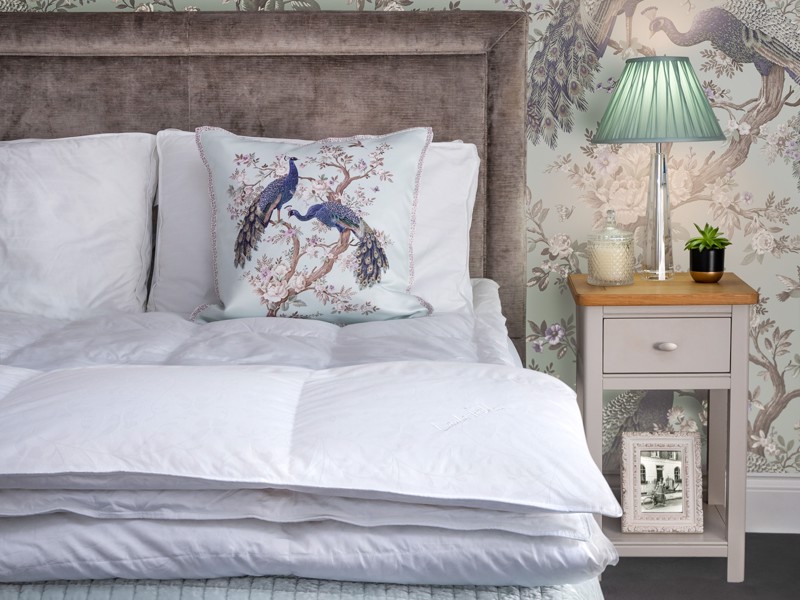 Laura Ashley Superior Goose Feather and Down 13.5 Tog Duvet