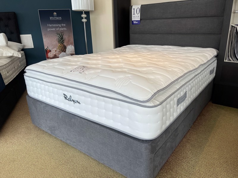 Relyon King Size - CLEARANCE - Ex-Showroom - Stratus Dunlopillo Latex Mattress
