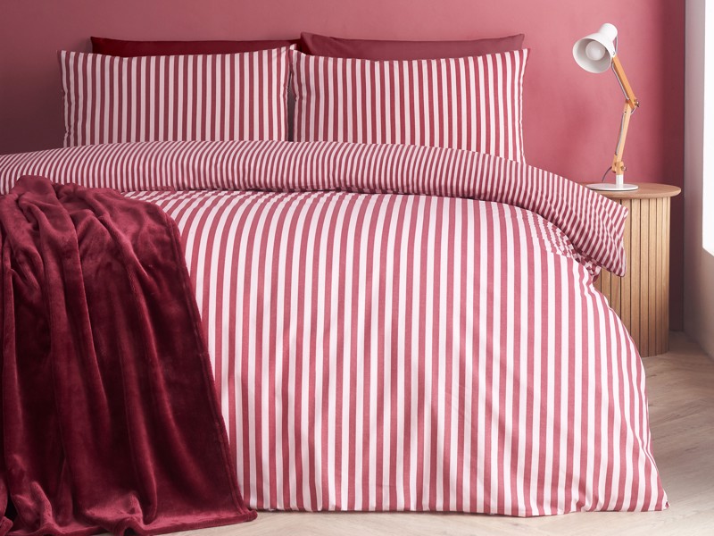 Catherine Lansfield Epping Stripe Burgundy Super King Size Duvet Cover Set