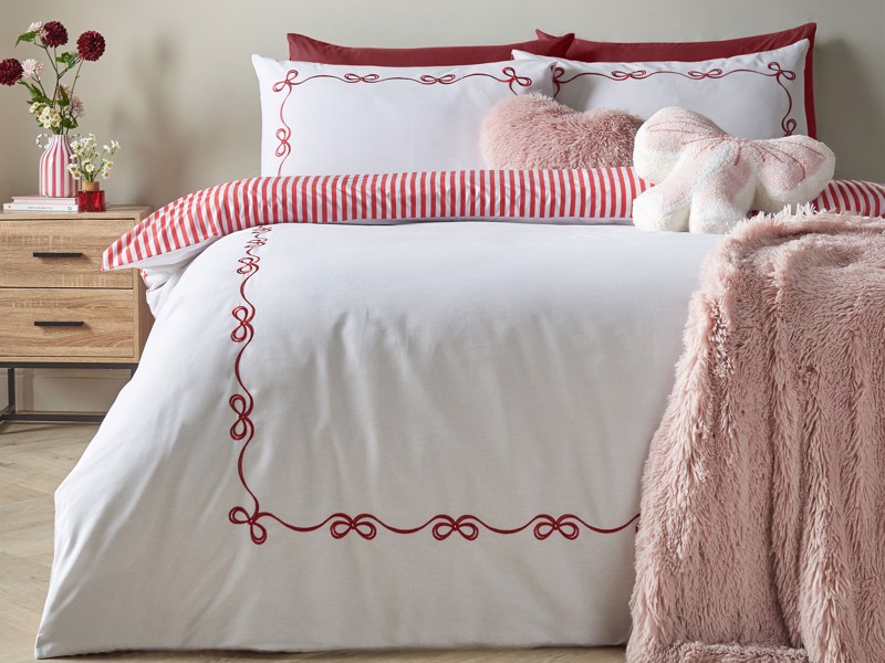 Catherine Lansfield Christmas Bow Embroidery Red Duvet Cover Set